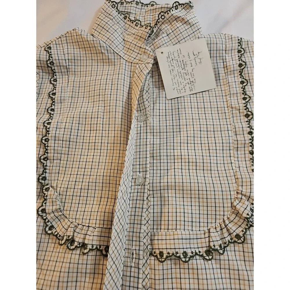 Chic Plaid Blouse with Ruffle Detail - Picture 4 of 7